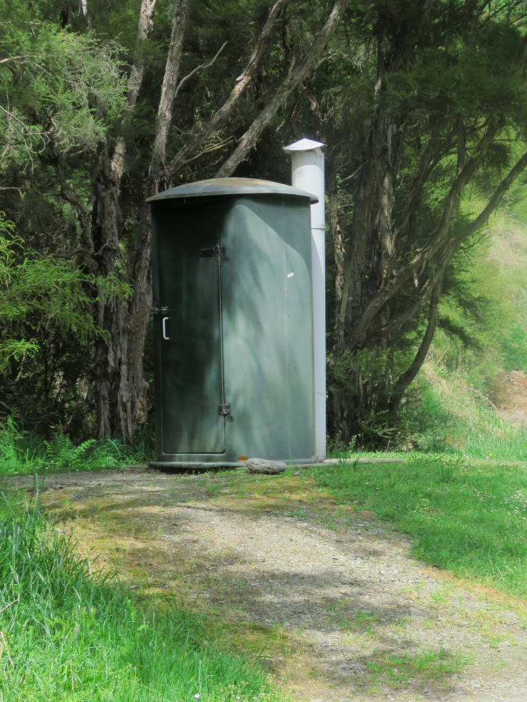 NZ: Wairau-River - Toilette