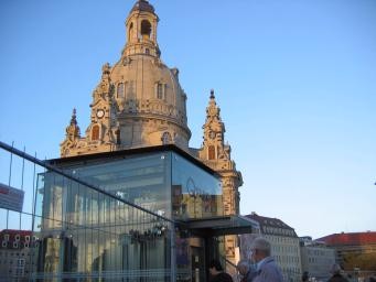 Der Platz bei der Frauenkirche - Bild 1