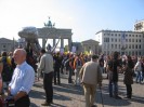 Ansammlung am Pariser Platz