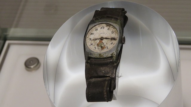 Hiroshima: Armbanduhr