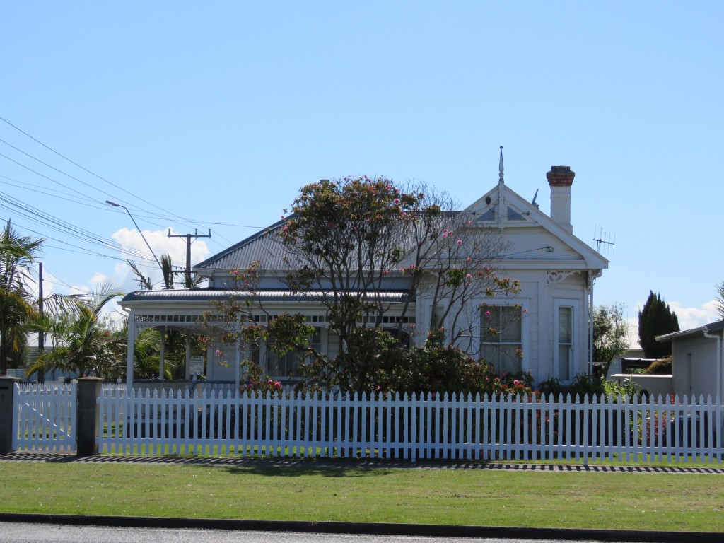 NZ: Dargaville Villa