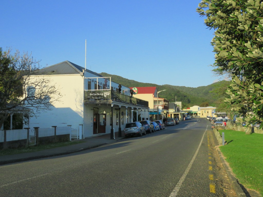 NZ: Coromandel Wharf Road