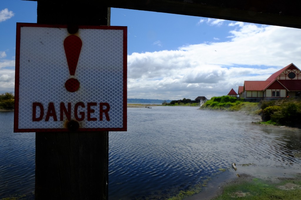 NZ: Rotorua - Danger