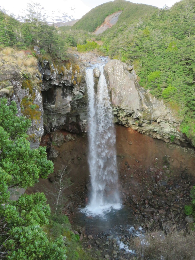 NZ: Mangawhereo-Wasserfall 1