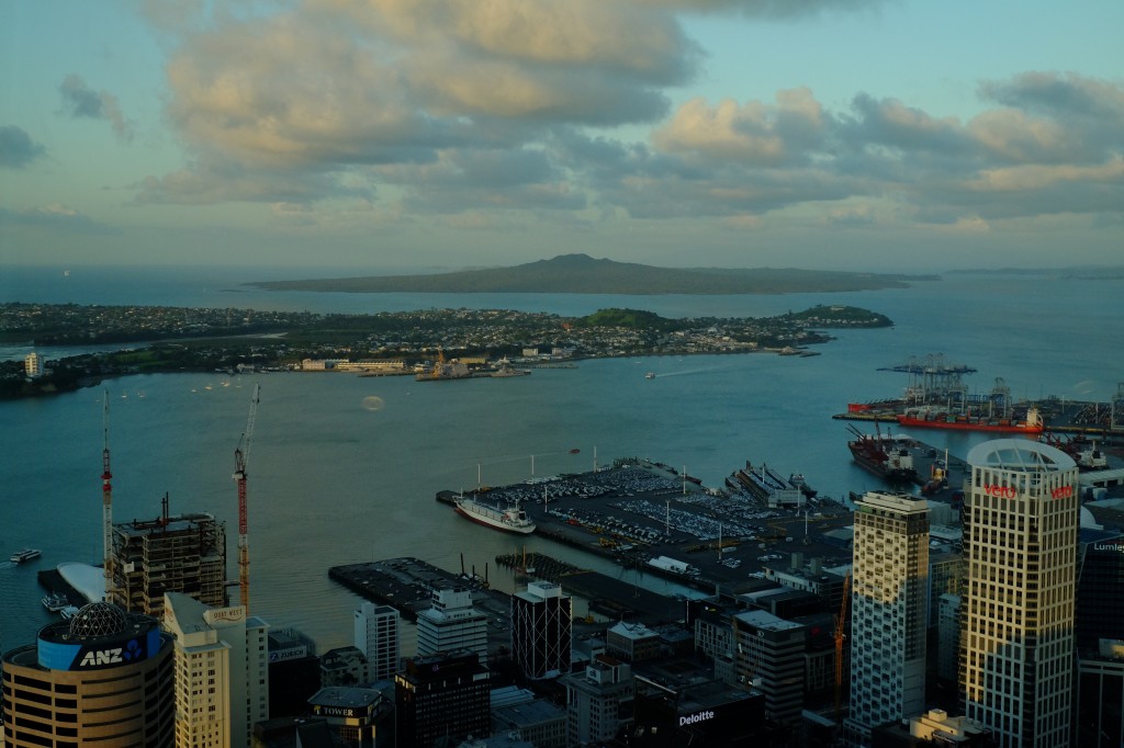 NZ: Auckland Tower 9 - Rangitoto Island Scenic Reserve