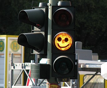 Fröhliche Verkehrsampeln in Berlin - Bild 1