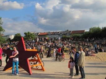 Sommerauftakt in Berlin - Fête de la musique (The Roads, Michél Kroll, Rubber Hair, ...) - Bild 10