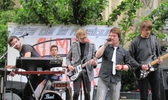 Sommerauftakt in Berlin - Fête de la musique (The Roads, Michél Kroll, Rubber Hair, ...) - Bild 3